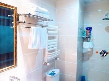 Fu Yuan Business Hotel- Luanchuan Gucheng  Buitenkant foto